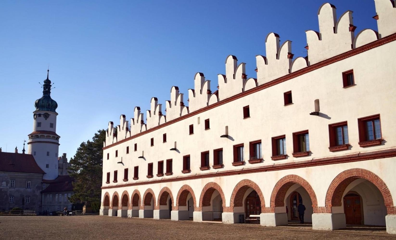 Vlastovci Dum Nove Mesto nad Metuji Exterior photo