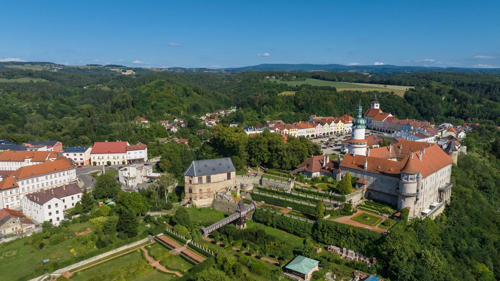 Vlastovci Dum Nove Mesto nad Metuji Exterior photo
